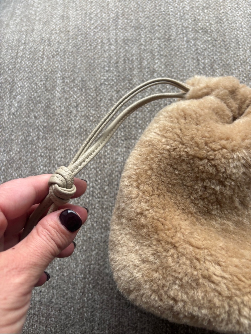 Universal Thread Tan Faux-Shearling Drawstring Mini Bag - Picture 4 of 11